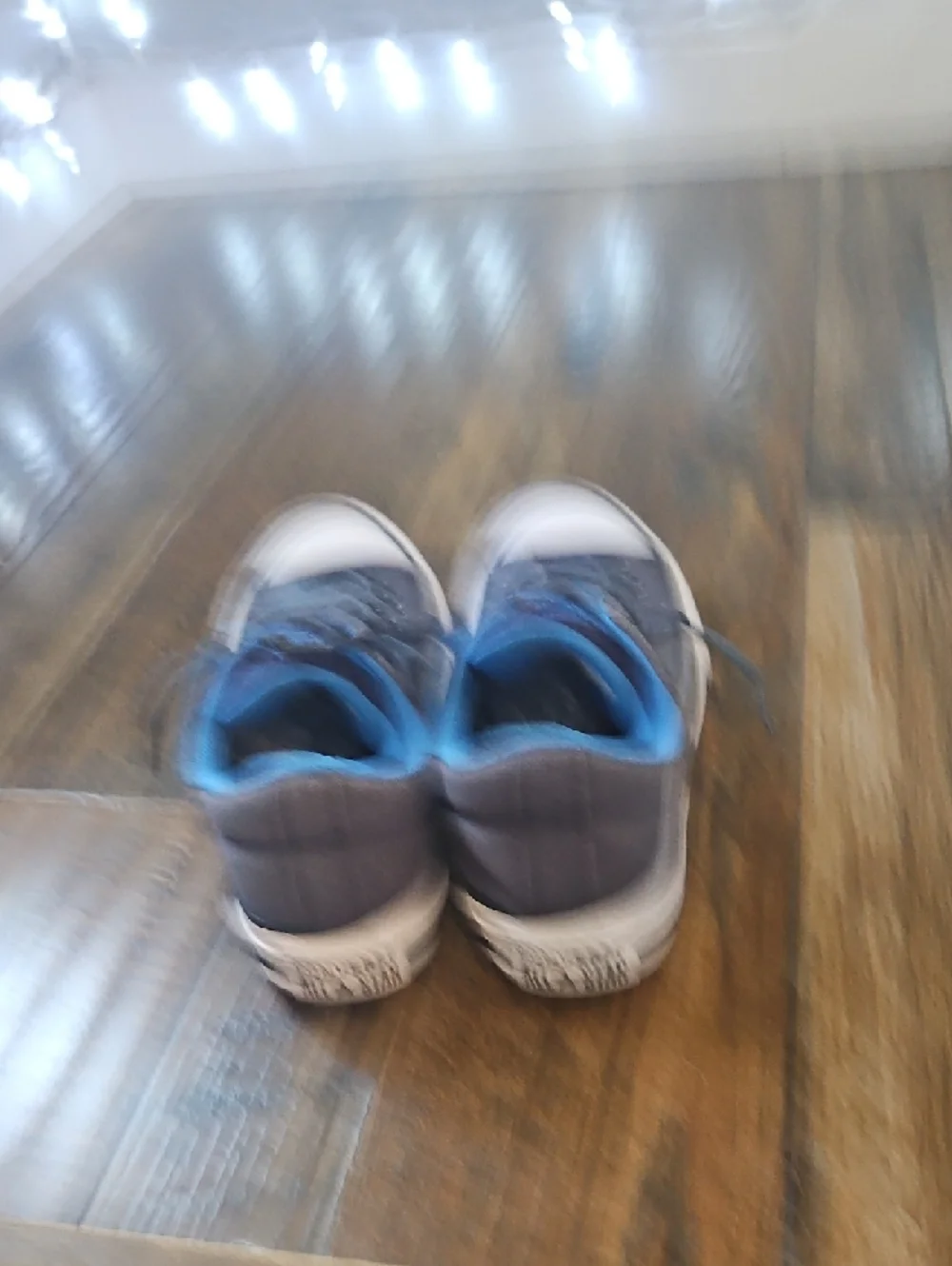 Converse Kids Low Top Sneakers in Gray and Blue‎